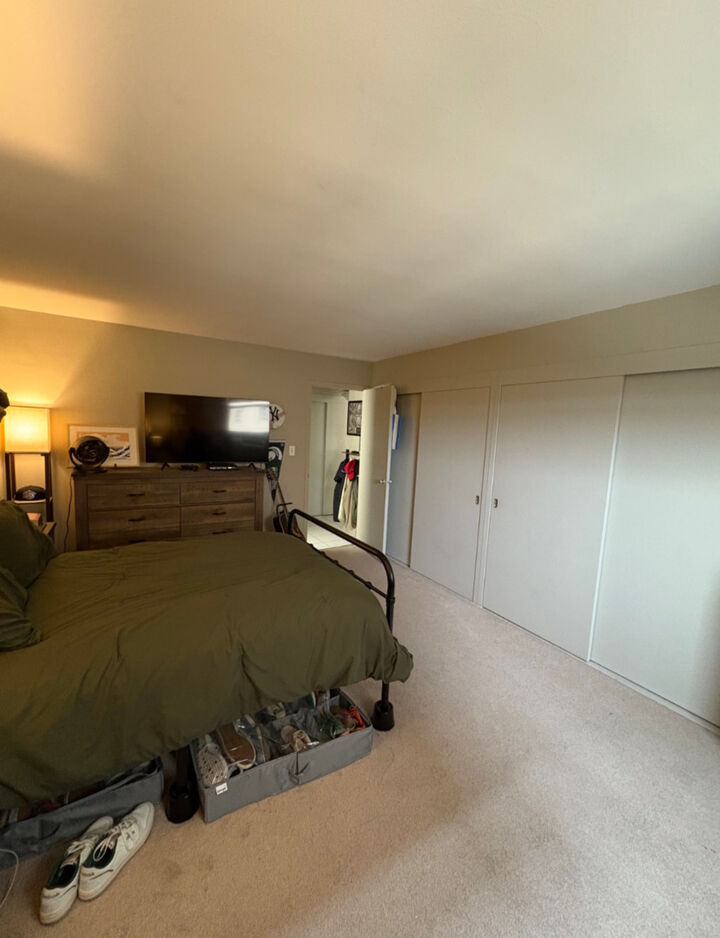 Property Photo: 3950 N Lake Shore Drive 526 IL 60613