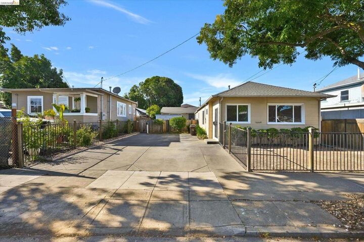 Property Photo:  1285 55th St  CA 94608 