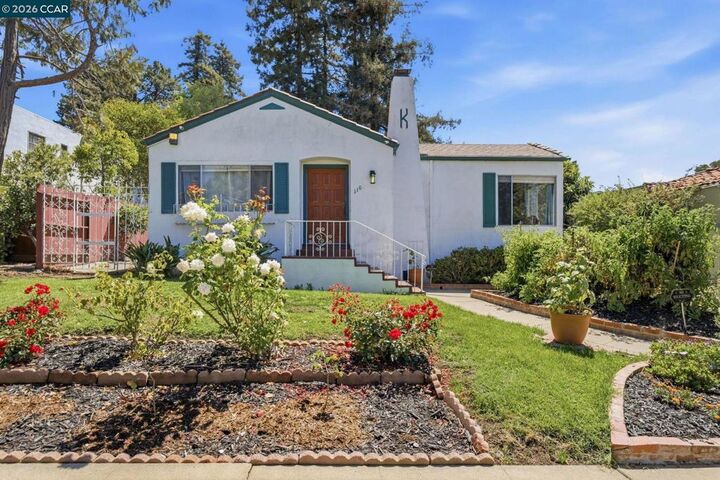 Property Photo:  110 Bella Vista Way  CA 94590 