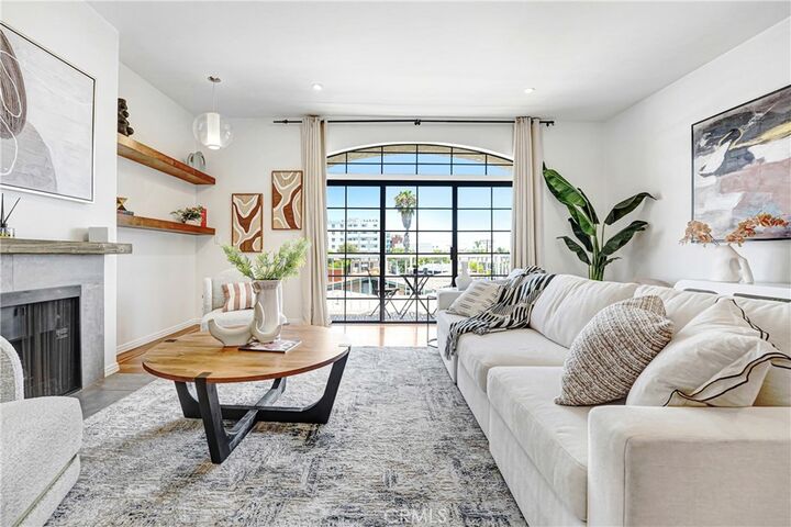 Property Photo:  3568 Keystone Avenue 10  CA 90034 