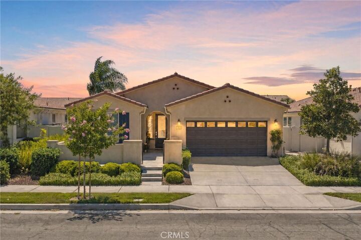 Property Photo:  1467 Via Rojas  CA 92545 