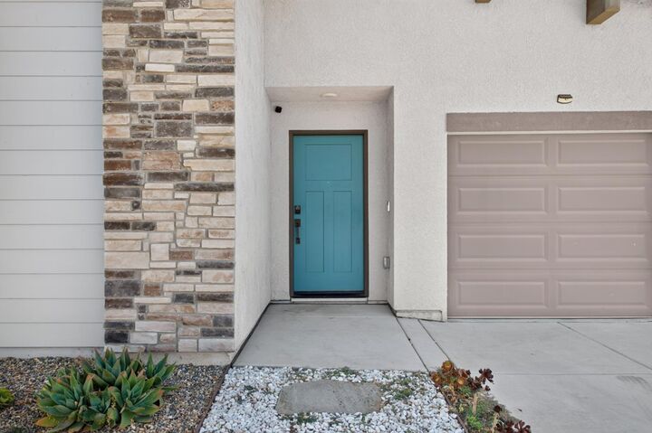 Property Photo:  449 Stein Way  CA 95386 