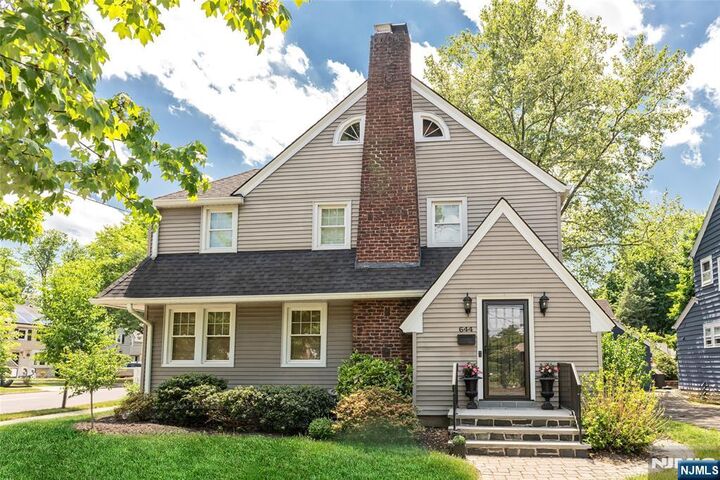 Property Photo:  644 Linwood Avenue  NJ 07450 