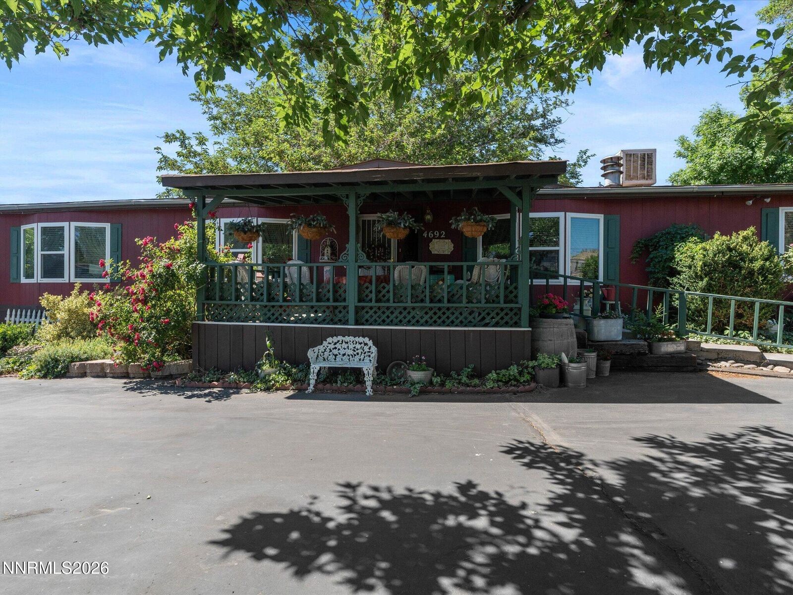 Property Photo: 4692 W Leonesio Drive NV 89433