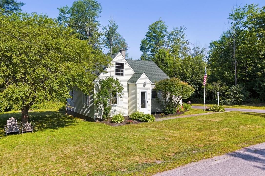 Property Photo:  174 Summer Street  NH 03773 