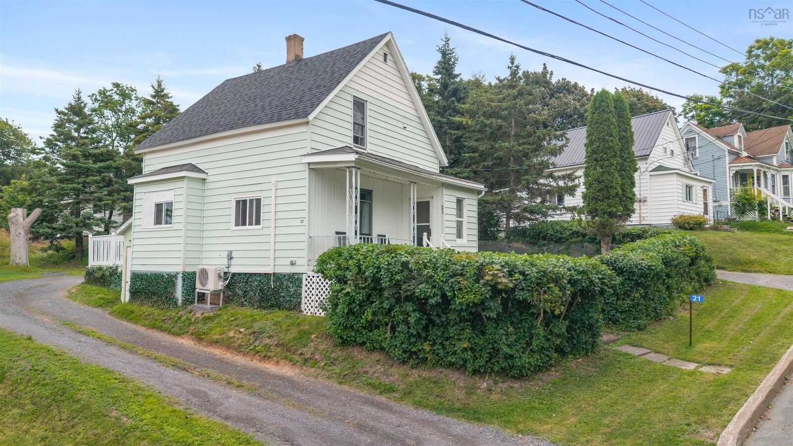 Property Photo: 21 Hampson Street NS B0K 1X0
