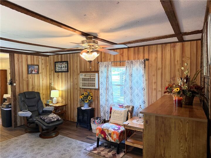 Property Photo: 967 Uellner Road AR 72847