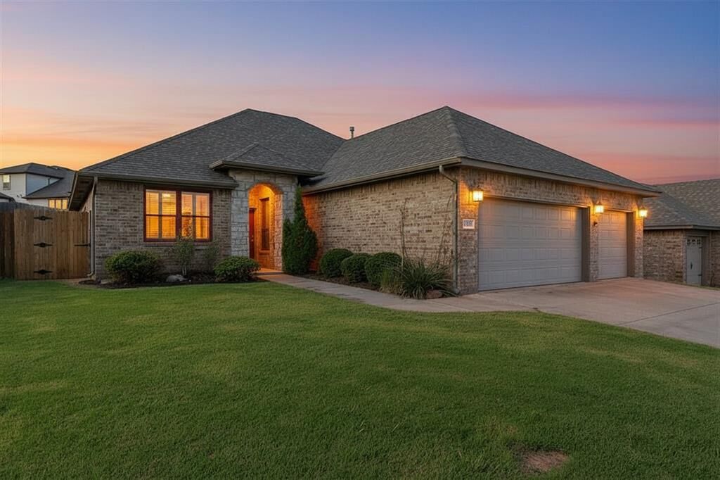 Photo de la propriété:  6116 Beverly Hills Drive  OK 73034 