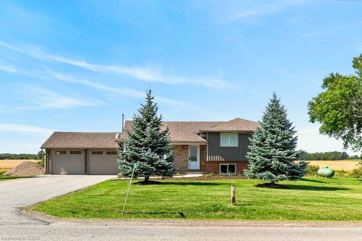 Property Photo: 6773 Smithville Road ON L0R 2A0