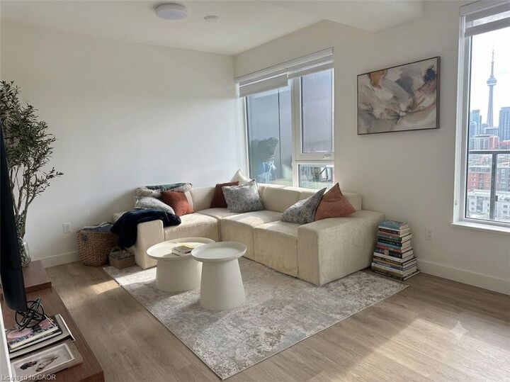 Property Photo:  1285 Dupont Street 1309  ON M6H 0E3 
