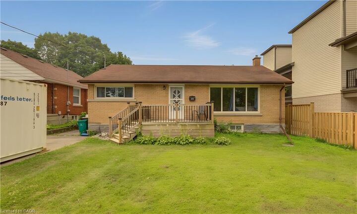 195 Belleview Avenue — photo 1