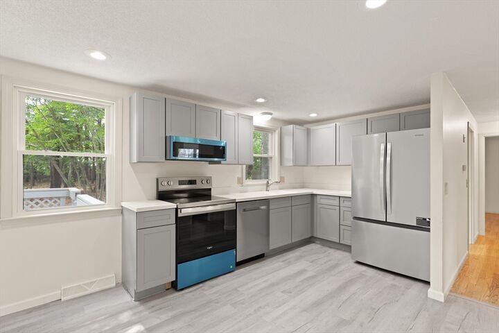 Property Photo: 18 Great Meadow Dr MA 02330