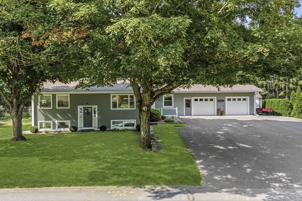Property Photo: 6 W Park Dr MA 01027