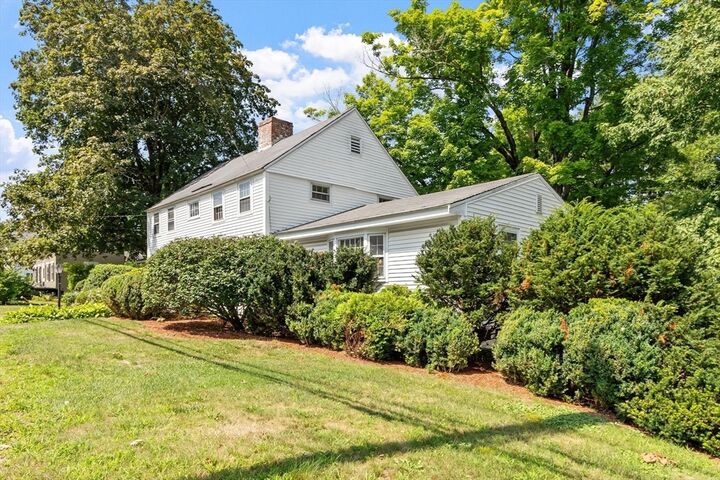 Property Photo:  185 Main St  MA 01863 
