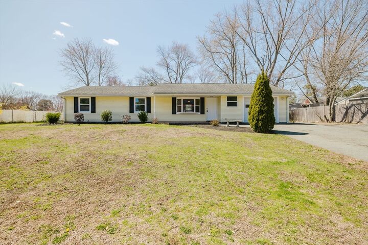 Property Photo: 125 Temi Rd MA 02019
