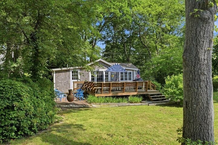 Property Photo:  7 Pond Ter  MA 02360 