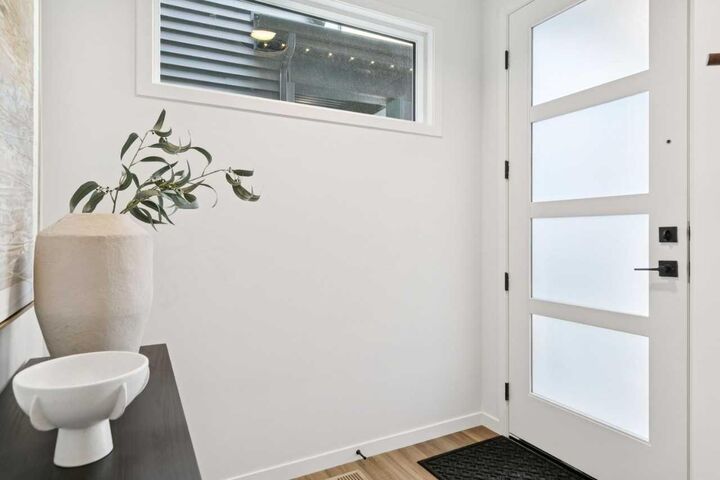 Property Photo:  27 Belmont Place SW  AB T2X 5T6 