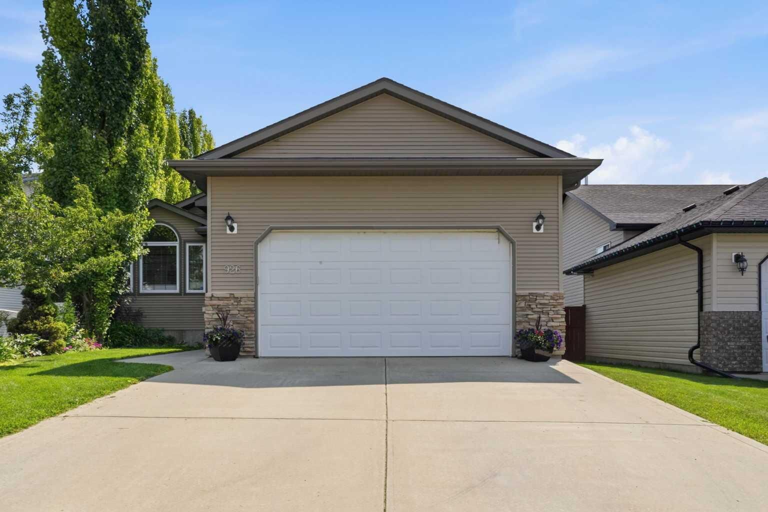 Property Photo: 926 Ramage Crescent AB T4H 3X9