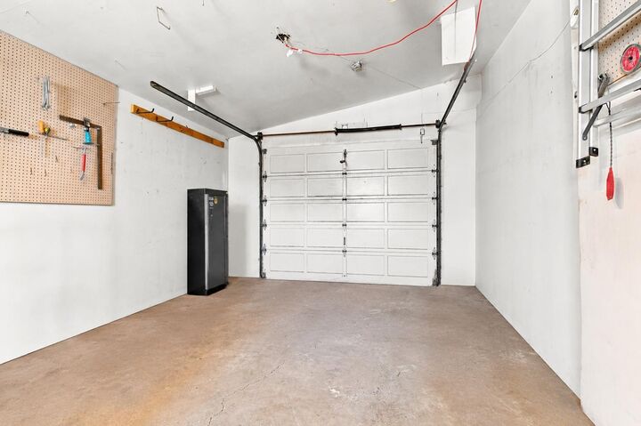 Property Photo:  1121 5 Avenue  AB T0H 0C0 