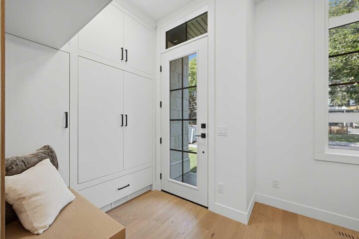 Property Photo: 409 28 Avenue NW AB T2M 2K7