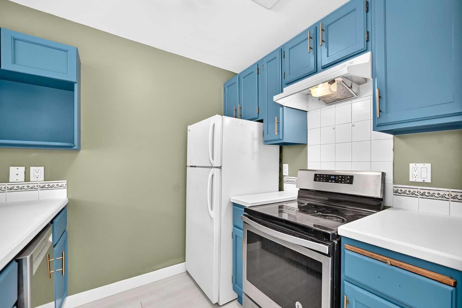Property Photo: 208 Grier Terrace NE 1 AB T2K 5Y7