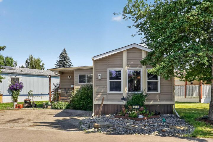 Property Photo: 353 Burroughs Circle NE AB T1Y 6K8