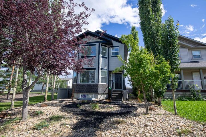 213 Pinnacle Drive — photo 1