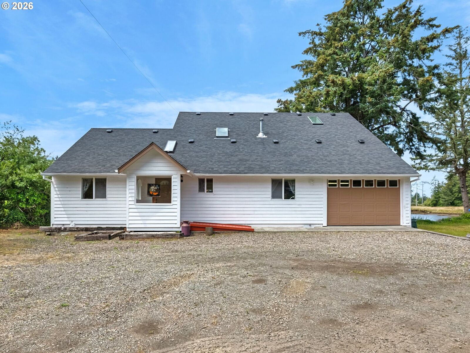 Property Photo:  500 S Wahanna Rd  OR 97138 