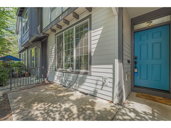 Property Photo:  1271 SE Leander St  OR 97123 