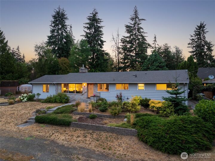 Property Photo:  18930  66th Place W  WA 98036 