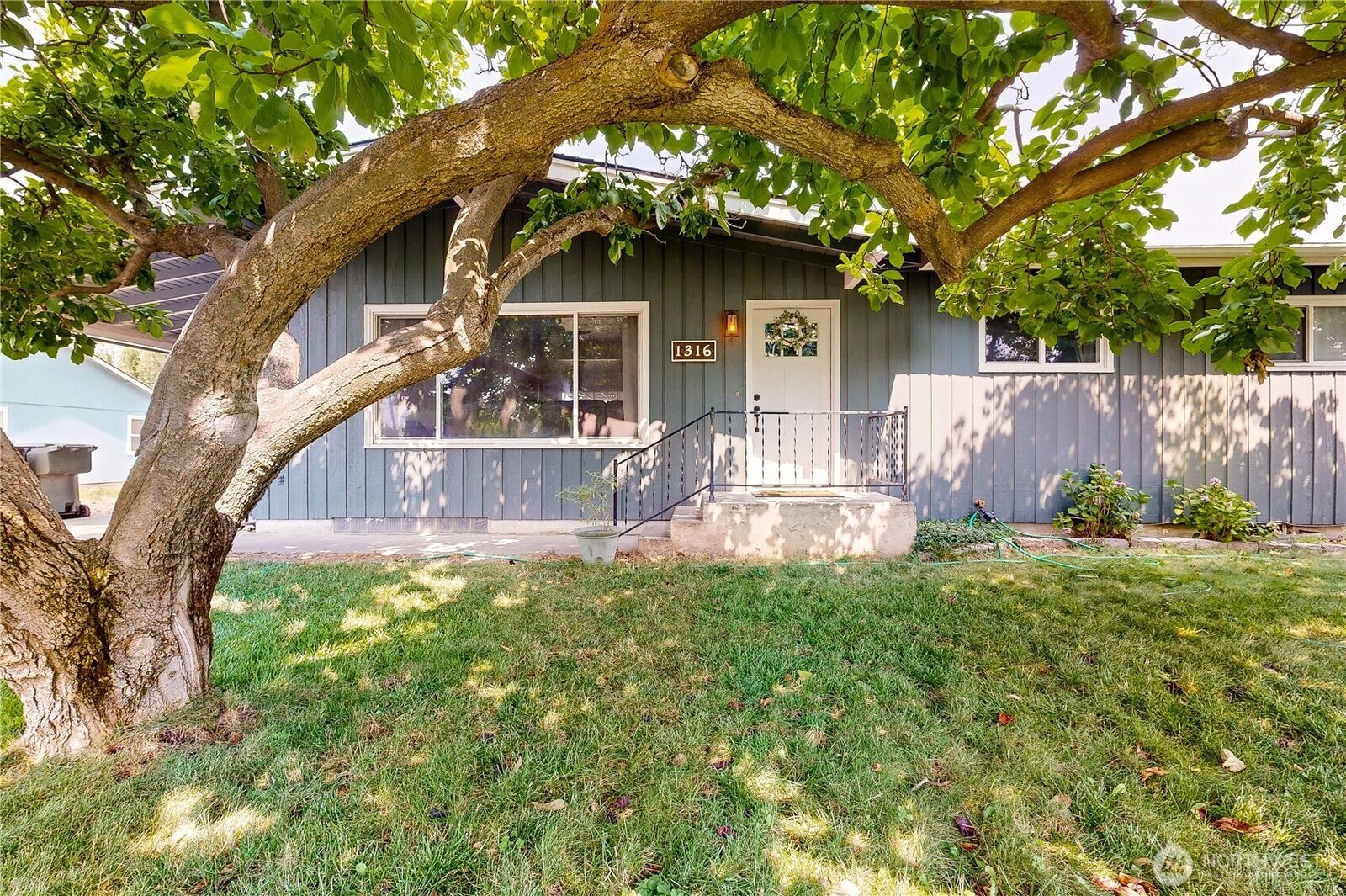 Property Photo:  1316  Callanan Drive  WA 99362 