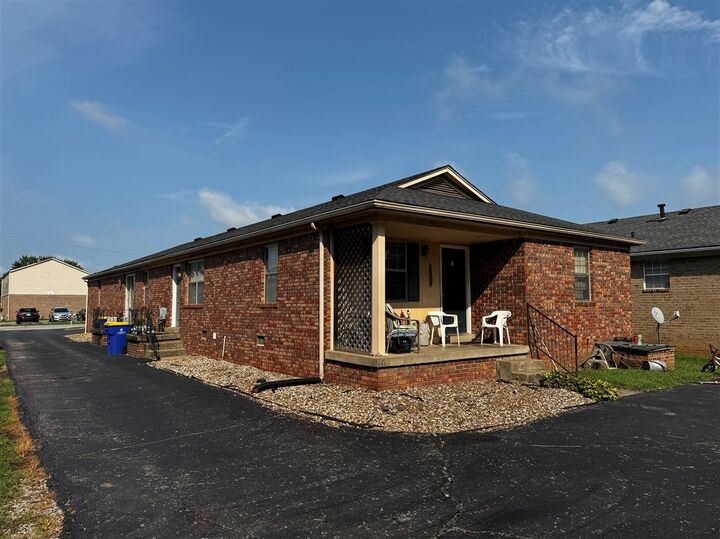 Property Photo: 1736 Patrick Way KY 42104