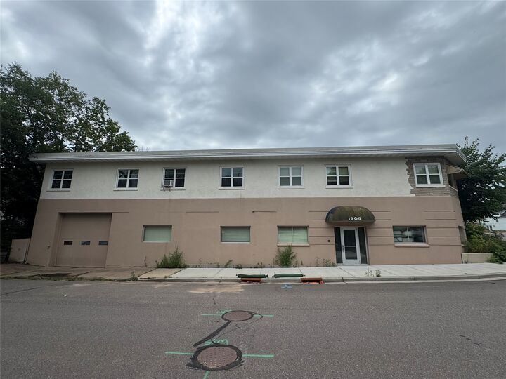 Property Photo:  1305 Woodland Avenue 1-6  WI 54701 