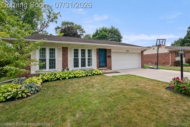 Property Photo:  39695 Suzan Court  MI 48170 