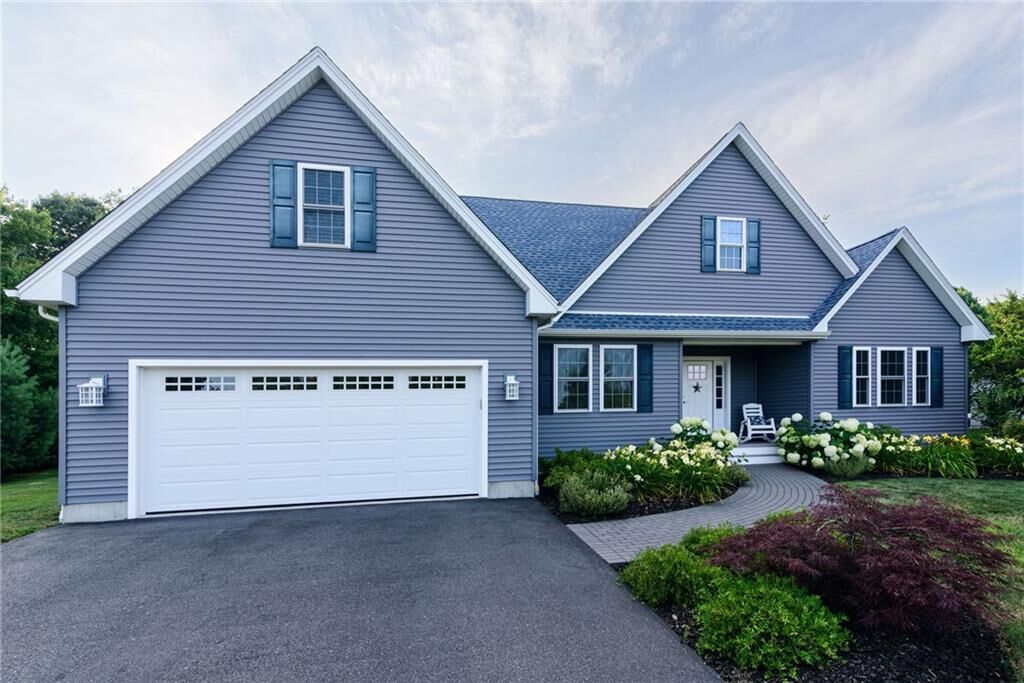 Property Photo:  11 Kendall Court  RI 02813 
