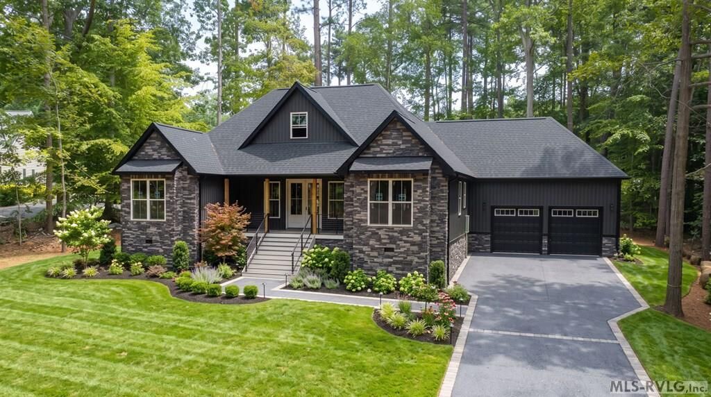 Property Photo:  122 Timberlane Dr.  NC 27850 
