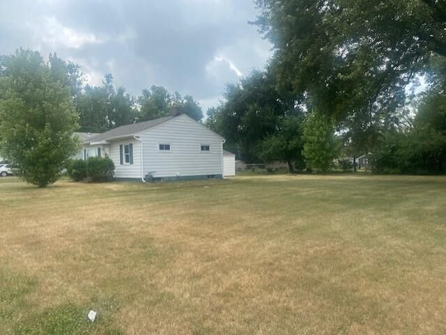 Property Photo:  850 E Briar Lane  WI 53511 