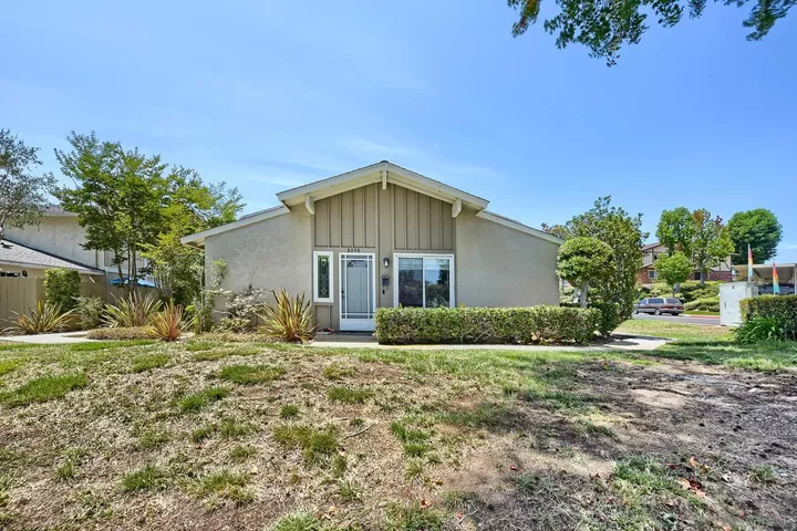 Property Photo: 8090 Camino Kiosco CA 92122