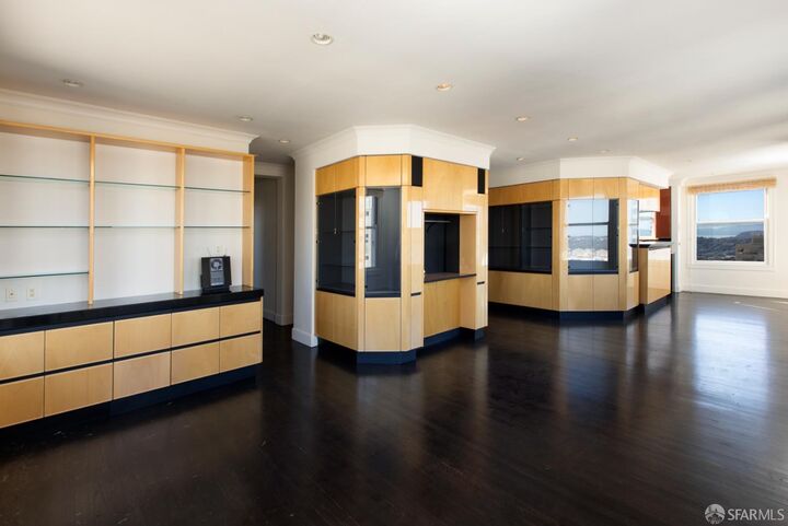 Property Photo:  1250 Jones Street 1302  CA 94109 