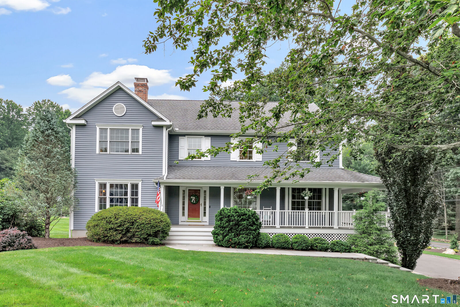 Property Photo:  4 Founders Way  CT 06468 
