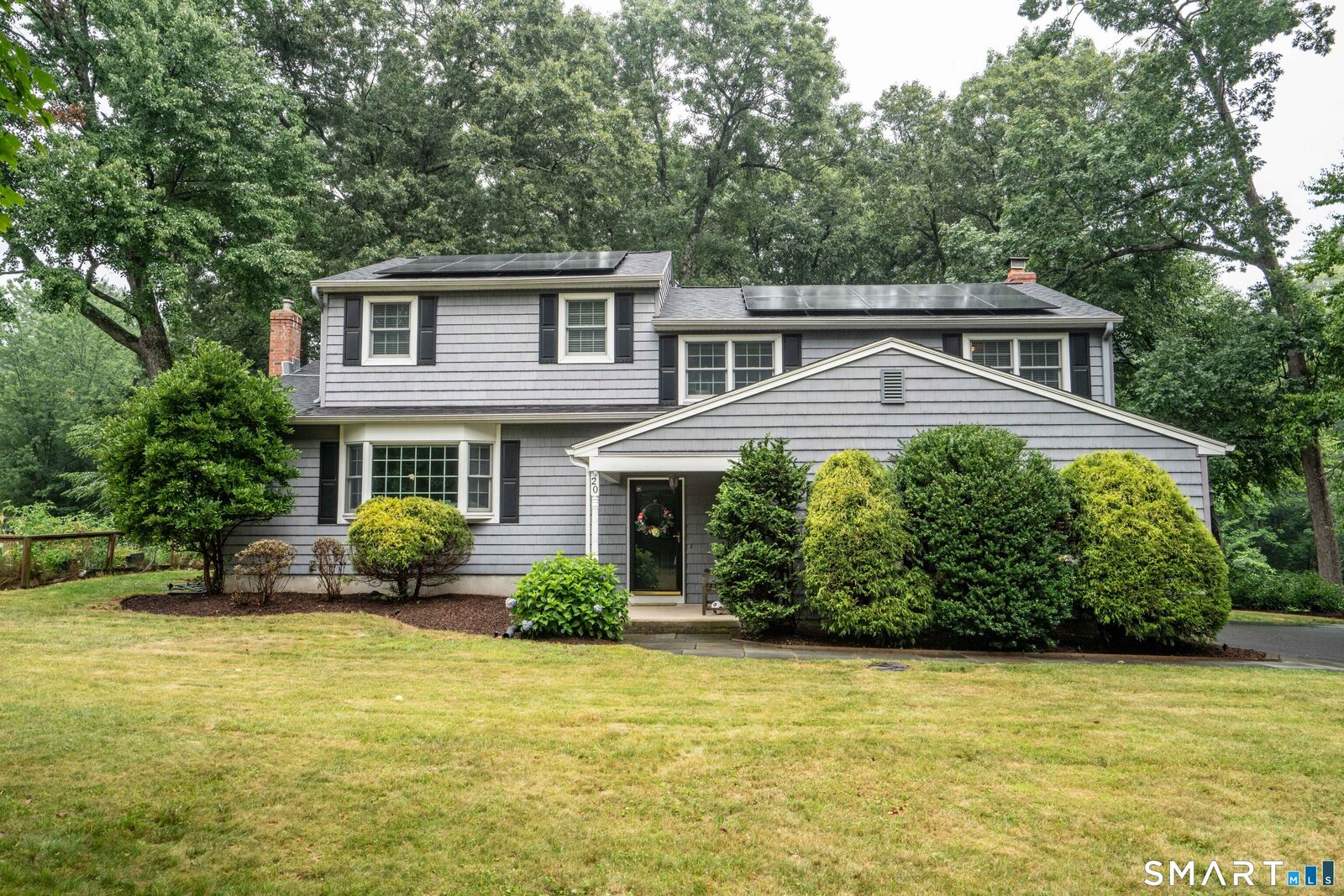 Property Photo:  20 Munnisunk Drive  CT 06070 