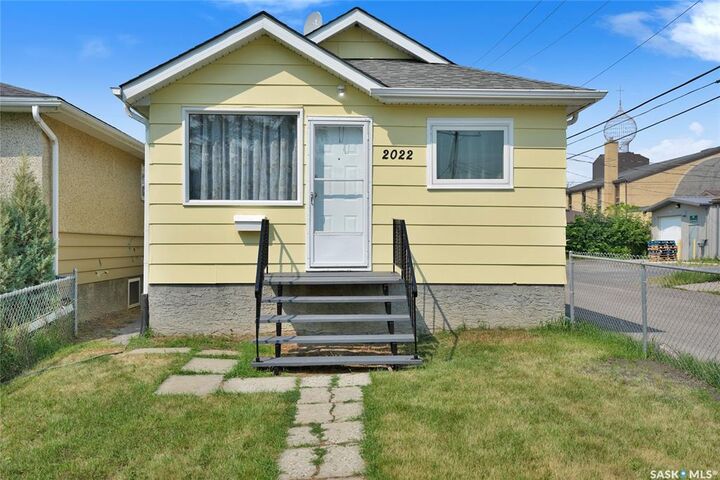 2022 Elliott Street — photo 1