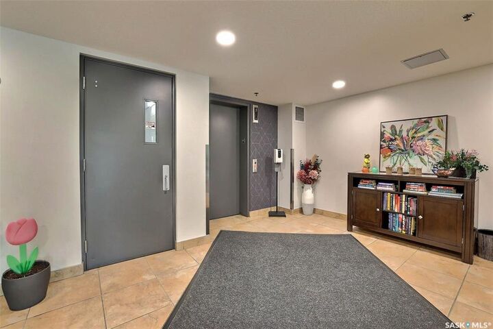 Property Photo:  2700 Montague Street 306  SK S4S 0J9 