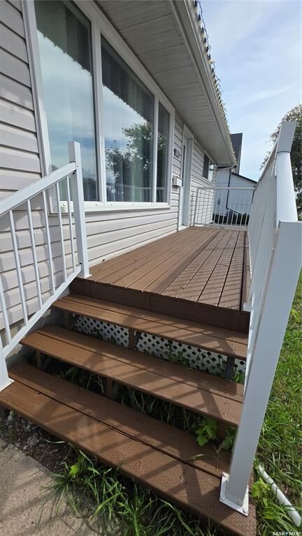 Property Photo: 161 Darlington Street E SK S3N 0E1