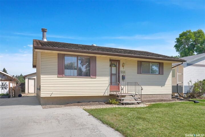 Property Photo: 118 Read Avenue SK S4T 6P8