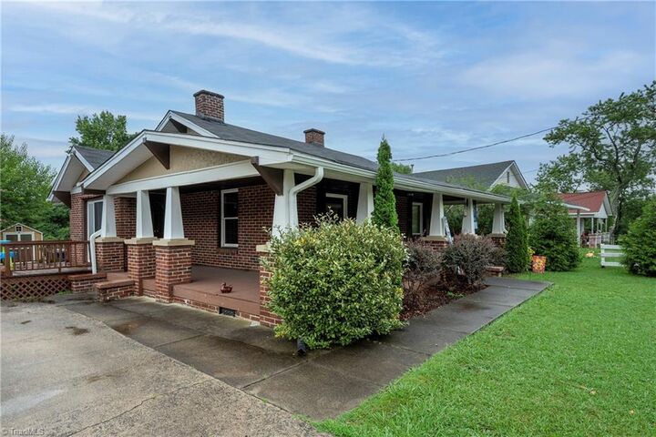 Property Photo: 5102 Old Walkertown Road NC 27105