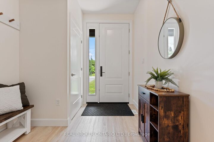 Property Photo:  1463 Norfolk County Road 21 N/A  ON N4B 2W4 
