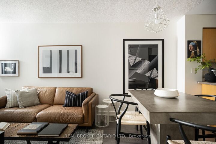 255 Richmond Street E 1416 — photo 1