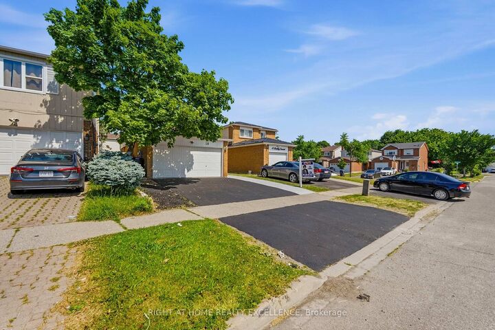 Property Photo:  10 Banting Crescent  ON L6Y 2L8 
