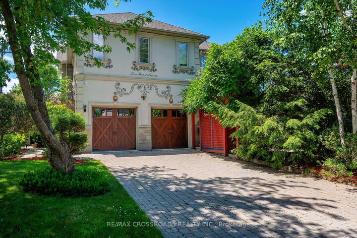 Property Photo: 2 Bond Avenue ON M3B 1L8